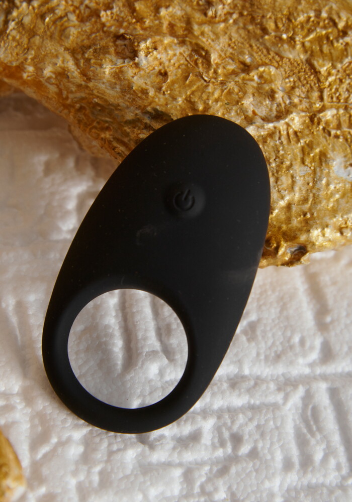Δονούμενο δαχτυλίδι πέους Easy Peasy Cock Ring