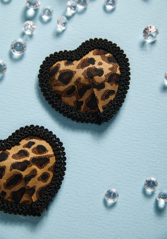 Καλύμματα θηλών καρδιές animal print