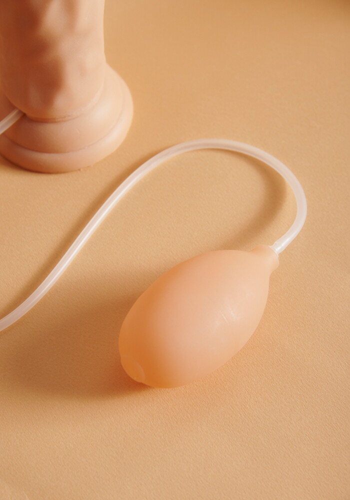Ρεαλιστικό ομοίωμα πεόυς LOVETOY DILDO SQUIRTING FLESH