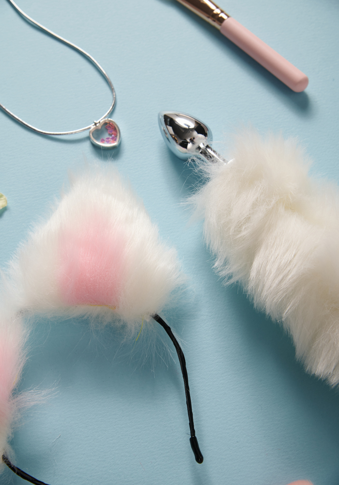 Σετ μεταλλική πρωκτική σφήνα και στέκα Fluffy Toy
